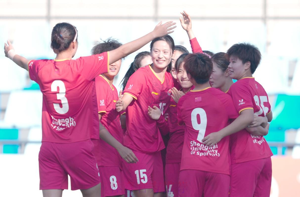 女超第八轮重燃战火 上海女足成功缩小分差 女超第八轮重燃战火 上海女足成功缩小分差